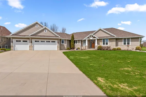 $815,000 | 1294 South Sedona Circle, Hobart, WI 54155