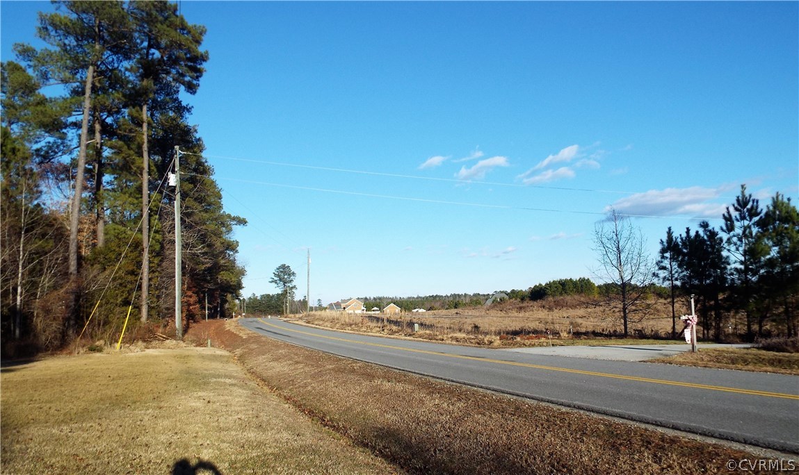 24007 Cabin Point Road Disputanta, VA 23842 - Photo 10 of 34 Gallery Image 10
