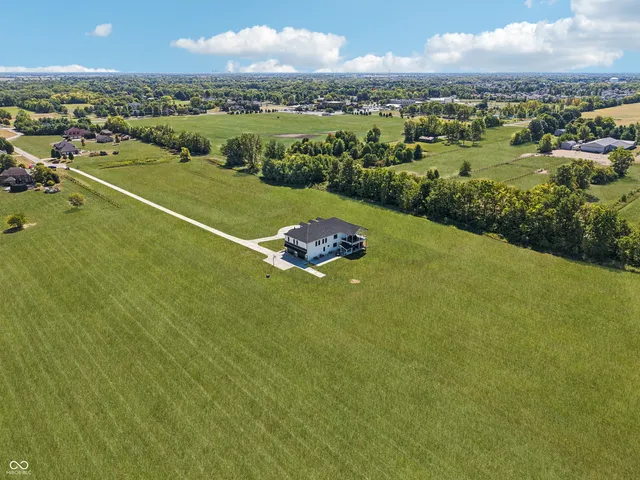 $2,350,000 | 6305 Sunshine Meadows Lane, Brownsburg, IN 46112