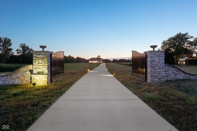 $2,350,000 | 6305 Sunshine Meadows Lane, Brownsburg, IN 46112