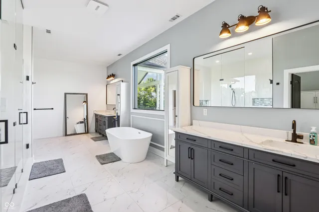 $2,350,000 | 6305 Sunshine Meadows Lane, Brownsburg, IN 46112