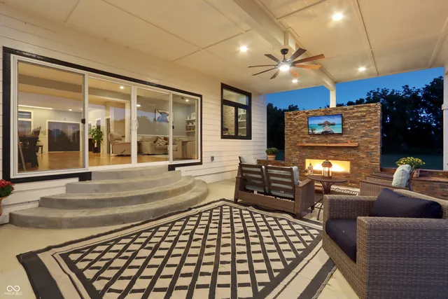 $2,350,000 | 6305 Sunshine Meadows Lane, Brownsburg, IN 46112