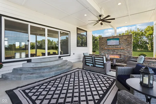 $2,350,000 | 6305 Sunshine Meadows Lane, Brownsburg, IN 46112