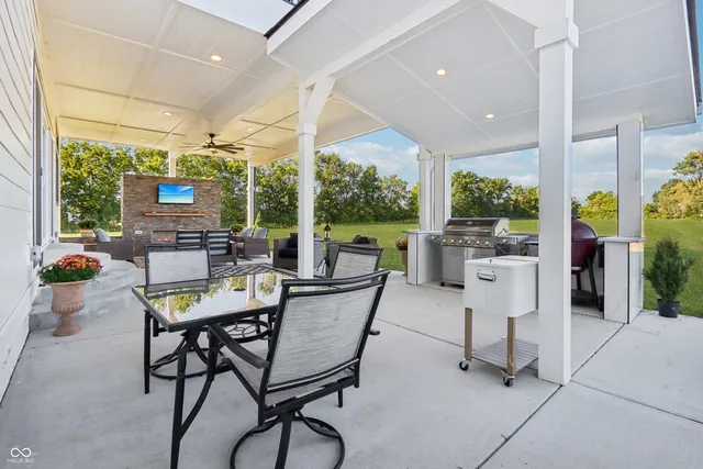 $2,350,000 | 6305 Sunshine Meadows Lane, Brownsburg, IN 46112