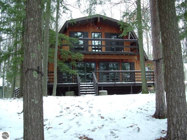 9185 Skegemog Point Road Williamsburg, MI 49690 - Photo 3 of 20 1778826-2.JPG