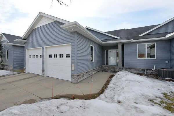 $480,000 | 4615 Beach Lane South, Fargo, ND 58104