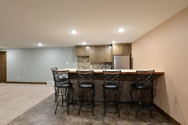 $447,500 | 4615 Beach Lane South, Fargo, ND 58104