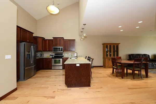 $447,500 | 4615 Beach Lane South, Fargo, ND 58104