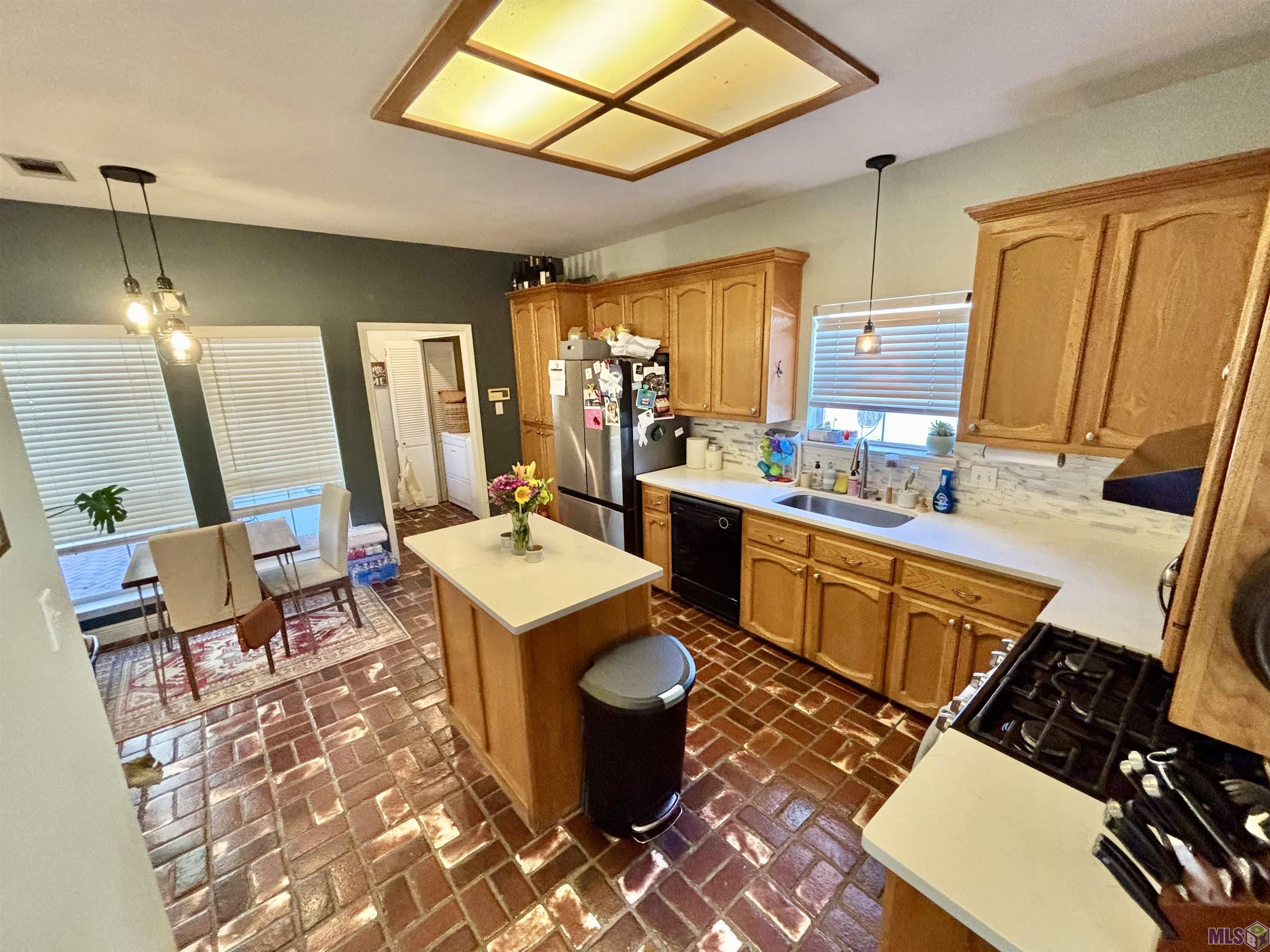 1122 Springlake Drive St. George, LA 70810 - Photo 5 of 14