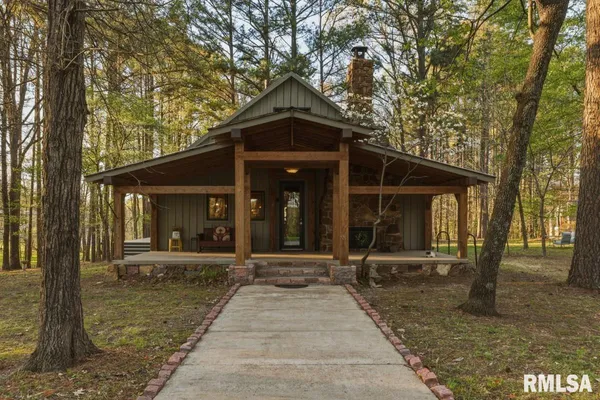 $365,000 | 15247 Laminack Road, Carterville, IL 62918