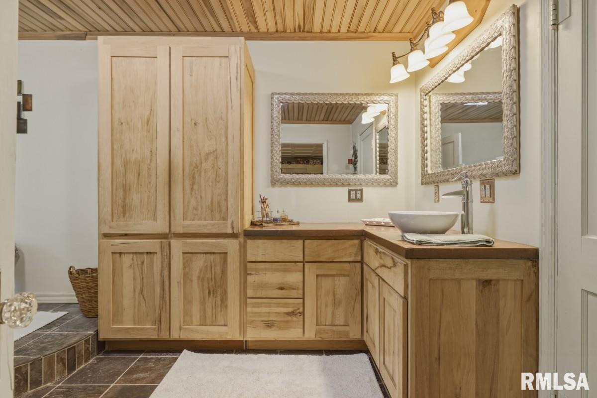 15247 Laminack Road Carterville, IL 62918 - Photo 39 of 57