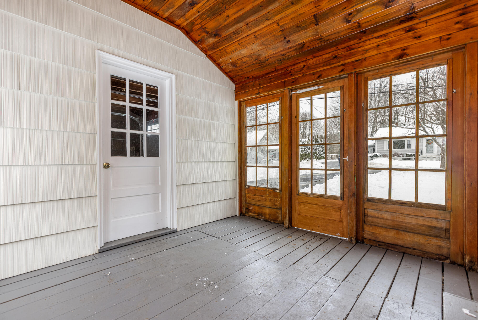 29 Curtis Road Portland, ME 04103 - Photo 34 of 38 Entryway-2