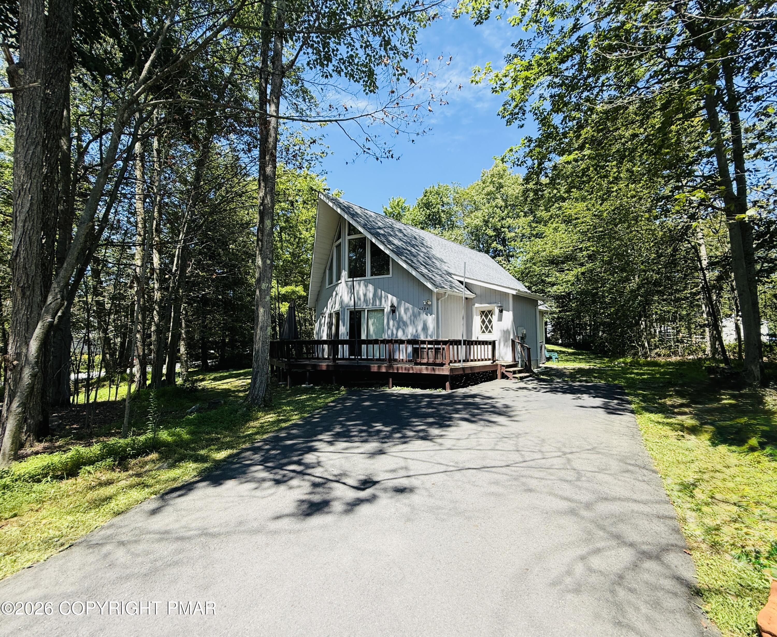 4204 Hickory Road Tobyhanna, PA 18466 - Photo 1 of 36 IMG_9004