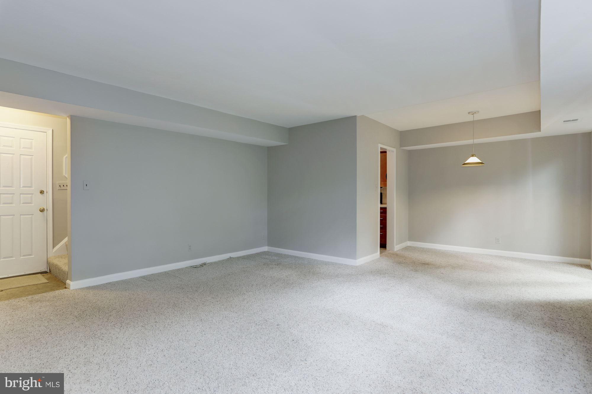 8505 Bradford Road, Unit 53 Silver Spring, MD 20901 - Photo 3 of 24 Living Room