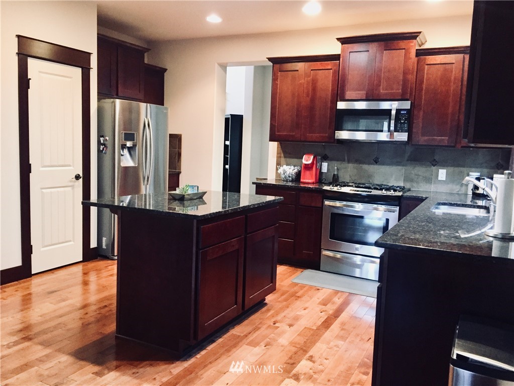 207 235th Place Southeast Bothell, WA 98021 - Photo 7 of 20