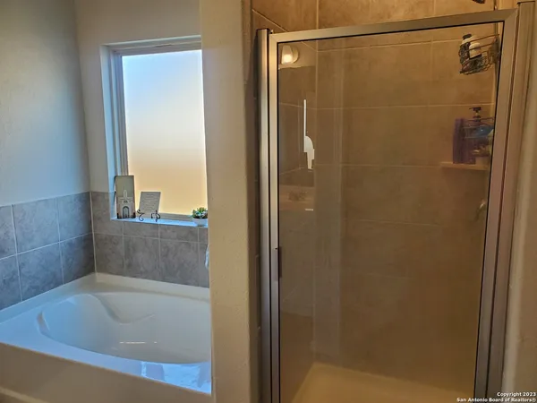 $2,895 | 1724 Stone House, New Braunfels, TX 78132