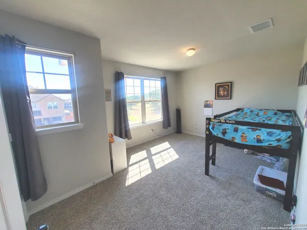 $2,895 | 1724 Stone House, New Braunfels, TX 78132