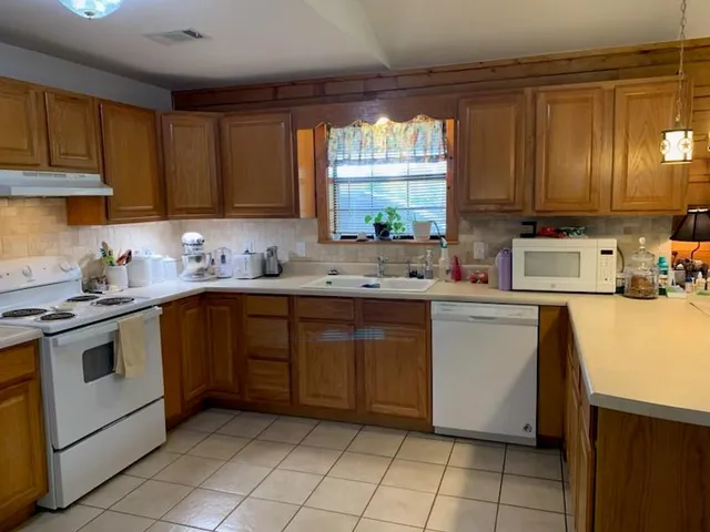 $355,000 | 9150 Highway 198, Canton, TX 75103