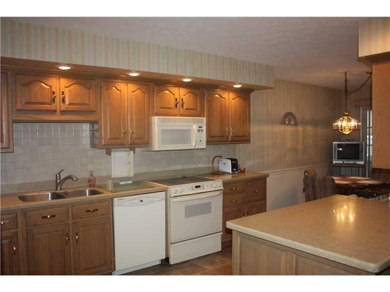 12236 Brompton Road Carmel, IN 46033 - Photo 3 of 20 Gallery Image 3
