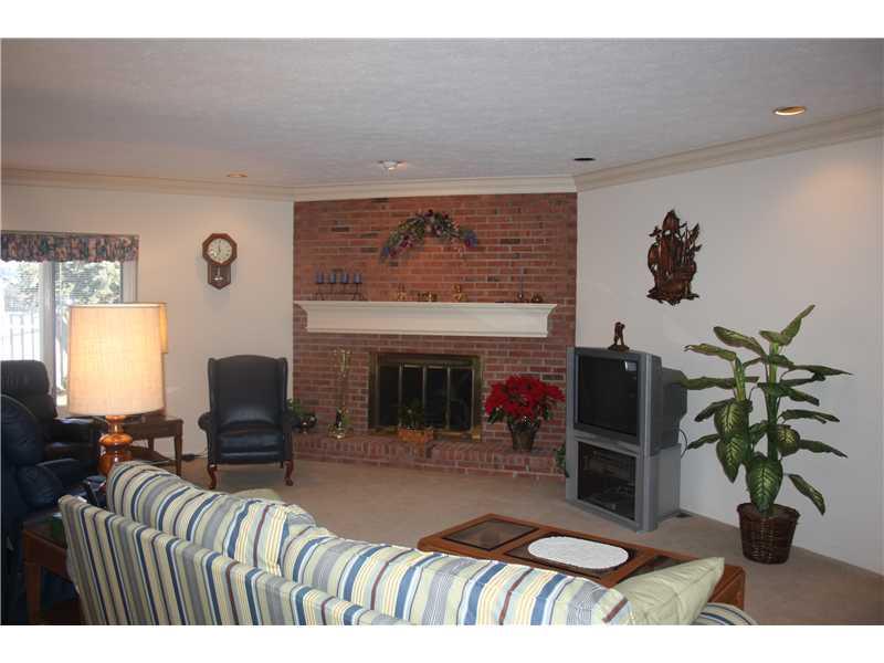 12236 Brompton Road Carmel, IN 46033 - Photo 8 of 20 Gallery Image 8