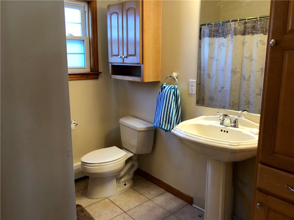 271 Great Road North Smithfield, RI 02896 - Photo 14 of 30 1st fl bathroom