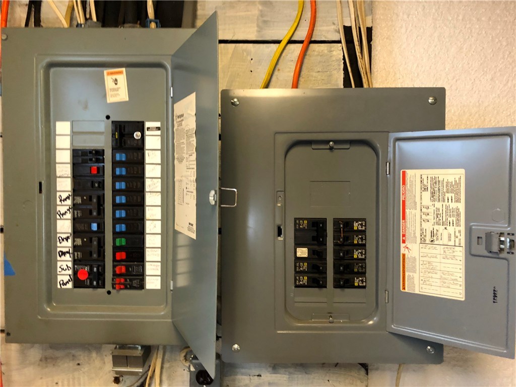 271 Great Road North Smithfield, RI 02896 - Photo 22 of 30 electrical