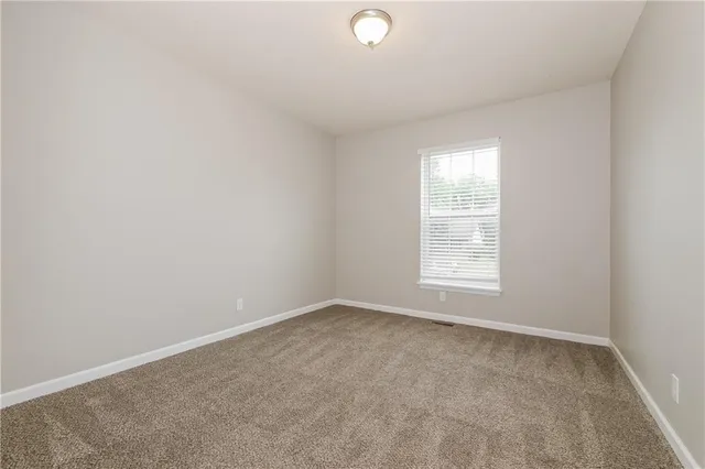 $2,175 | 1312 Stonecrest Drive, Kearney, MO 64060