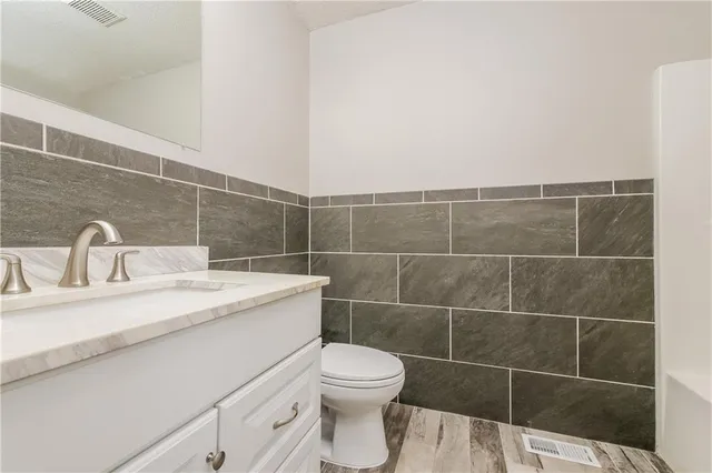 $2,175 | 1312 Stonecrest Drive, Kearney, MO 64060