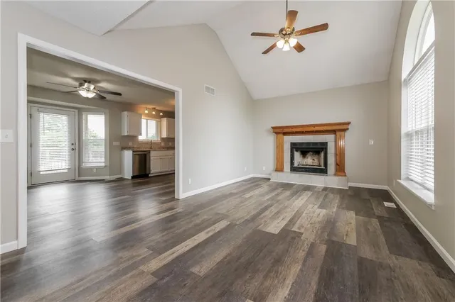 $2,175 | 1312 Stonecrest Drive, Kearney, MO 64060