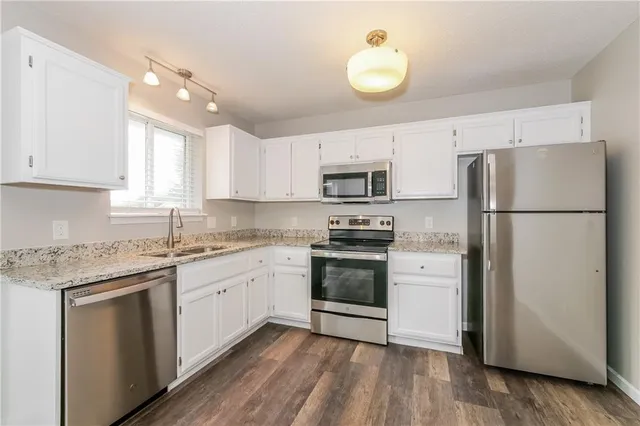 $2,175 | 1312 Stonecrest Drive, Kearney, MO 64060