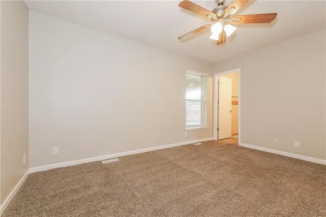 $2,175 | 1312 Stonecrest Drive, Kearney, MO 64060