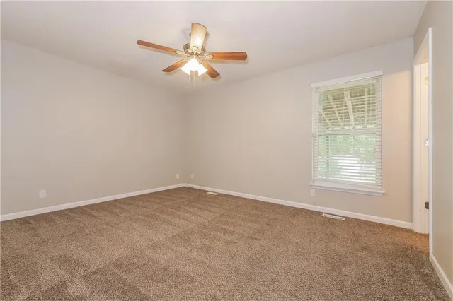 $2,175 | 1312 Stonecrest Drive, Kearney, MO 64060