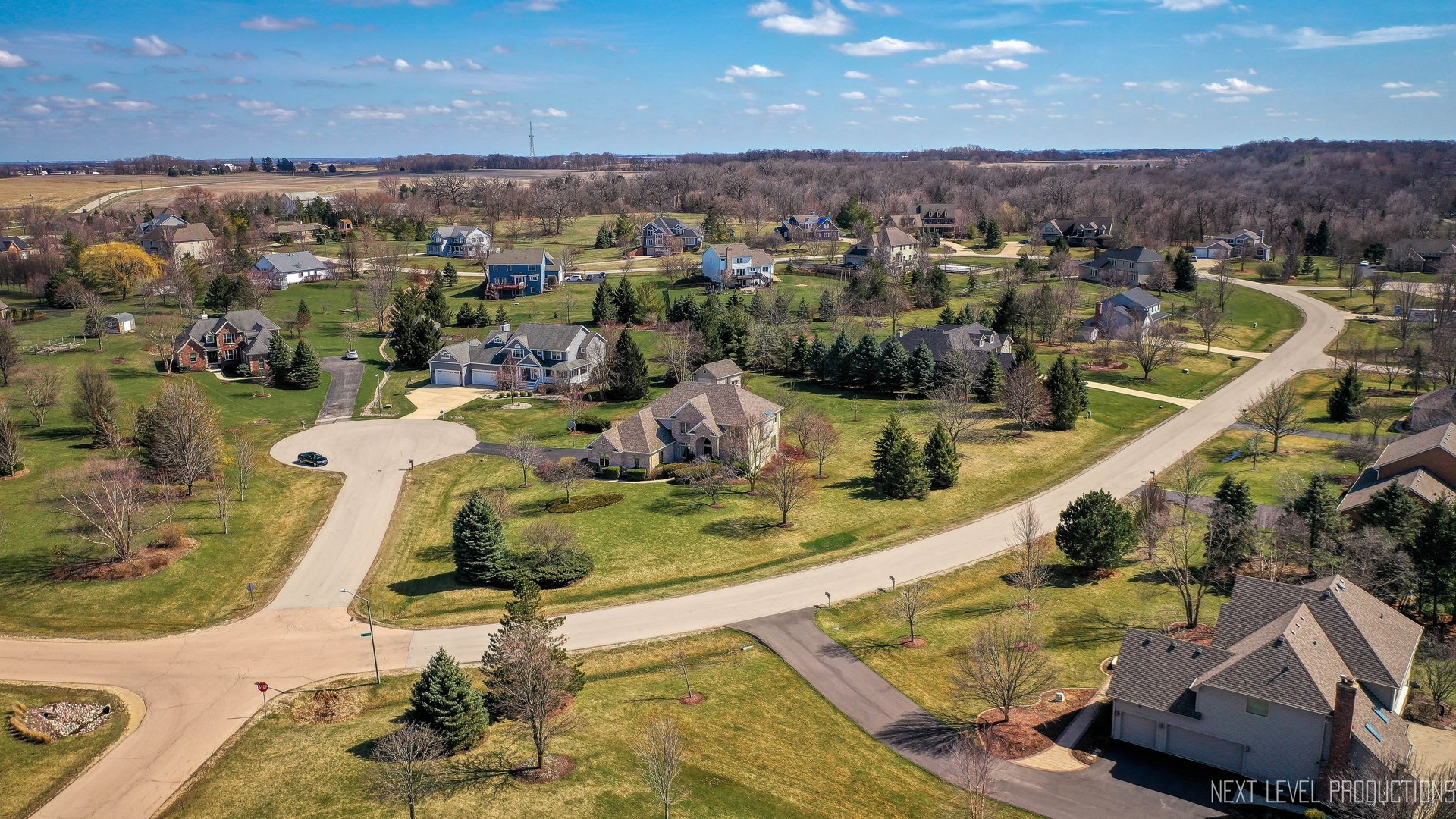 5370 Old Reserve Road Oswego, IL 60543 - Photo 44 of 48 a view of a swimming pool with a patio