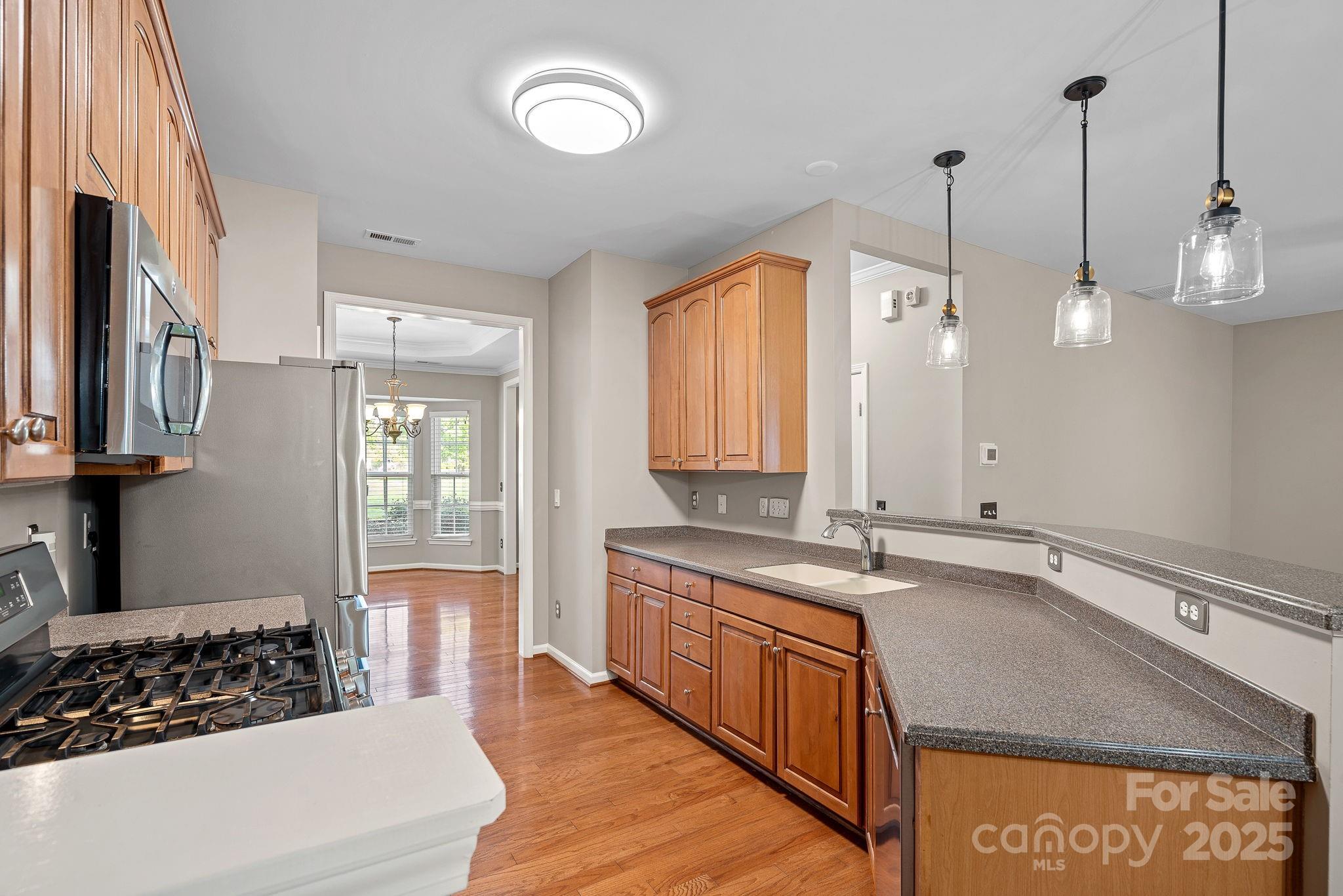 831 Daly Circle Fort Mill, SC 29715 - Photo 8 of 38