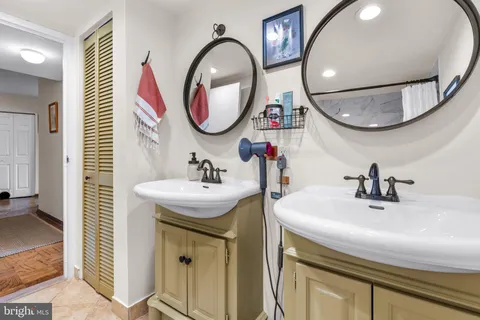 $234,999 | 9039 Sligo Creek Parkway, Unit 1005, Silver Spring, MD 20901