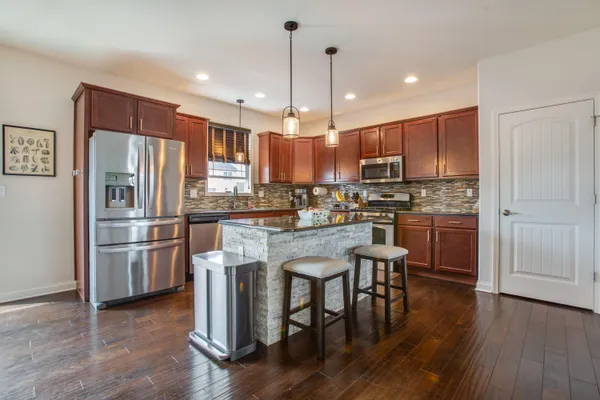 $525,000 | 3352 Field Hawk Drive, Valparaiso, IN 46383