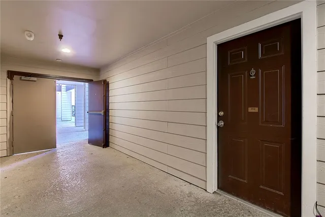 $2,100 | 501 West 26th Street, Unit 121, Austin, TX 78705