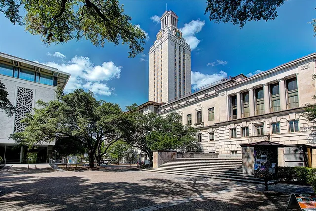 $2,100 | 501 West 26th Street, Unit 121, Austin, TX 78705