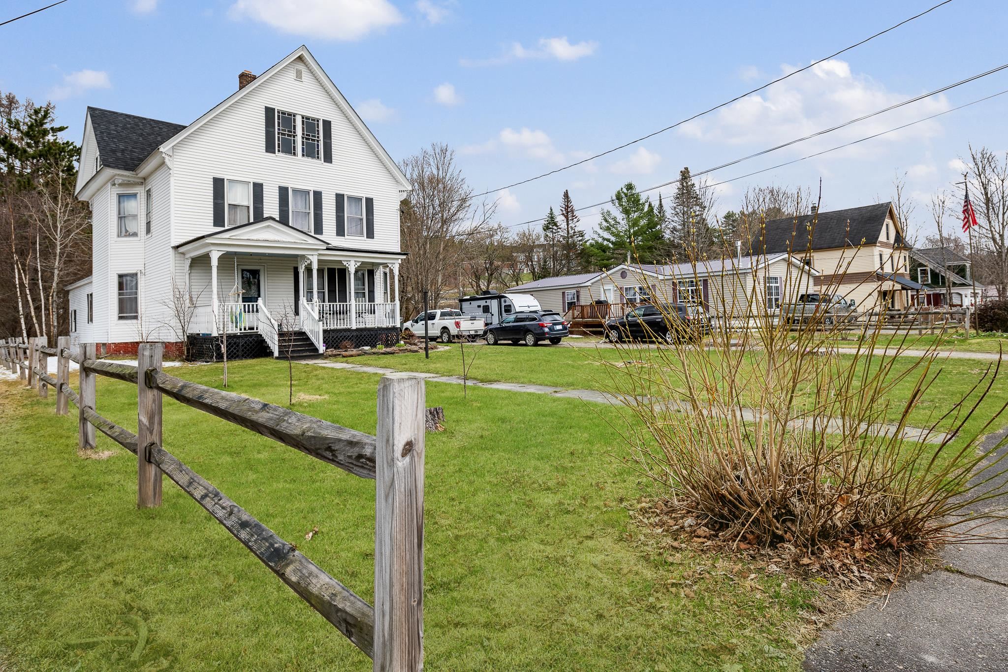 44 Main Street Stratford, NH 03590 - Photo 6 of 60