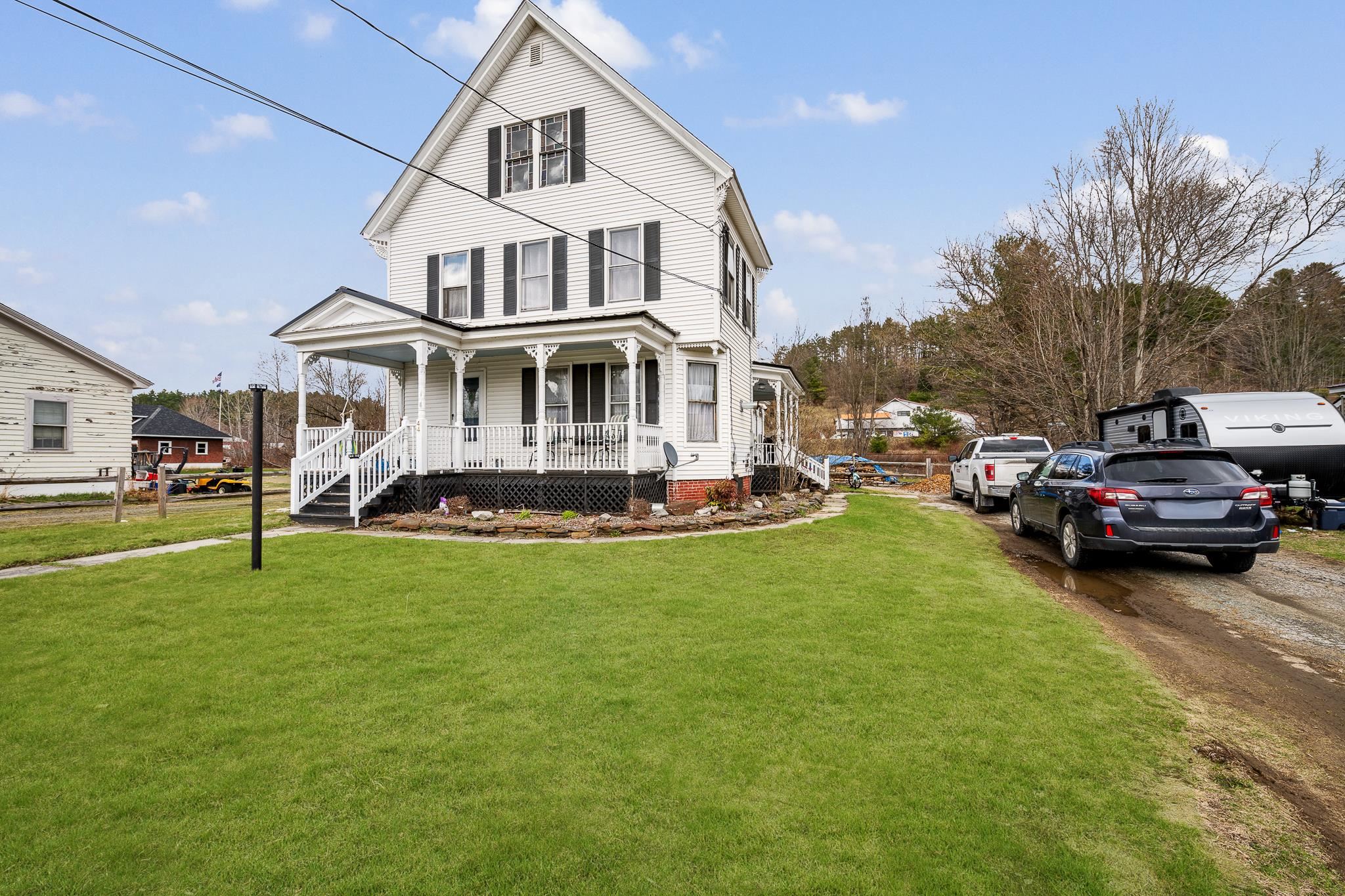 44 Main Street Stratford, NH 03590 - Photo 7 of 60