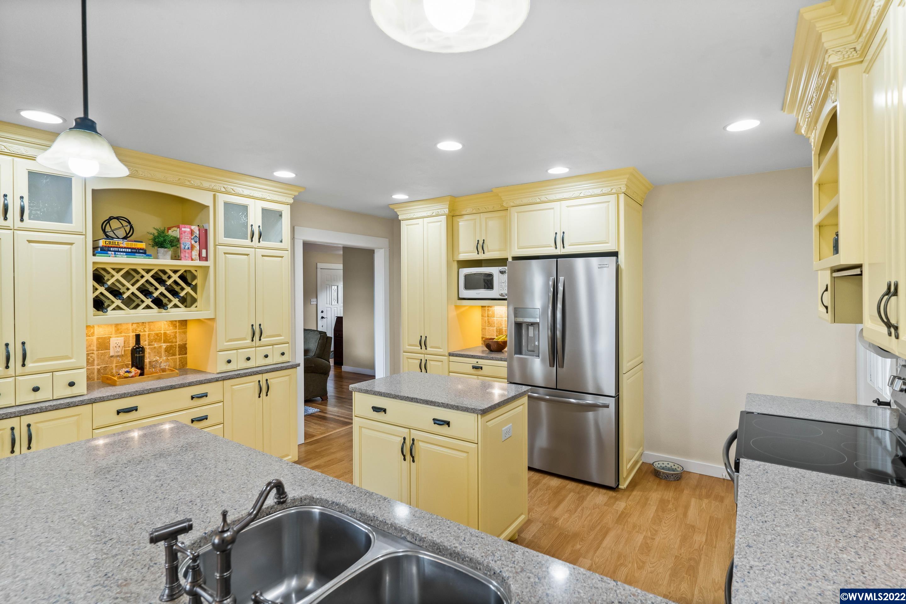 4976 Riverside Drive South Salem, OR 97306 - Photo 20 of 42 Gallery Image 20