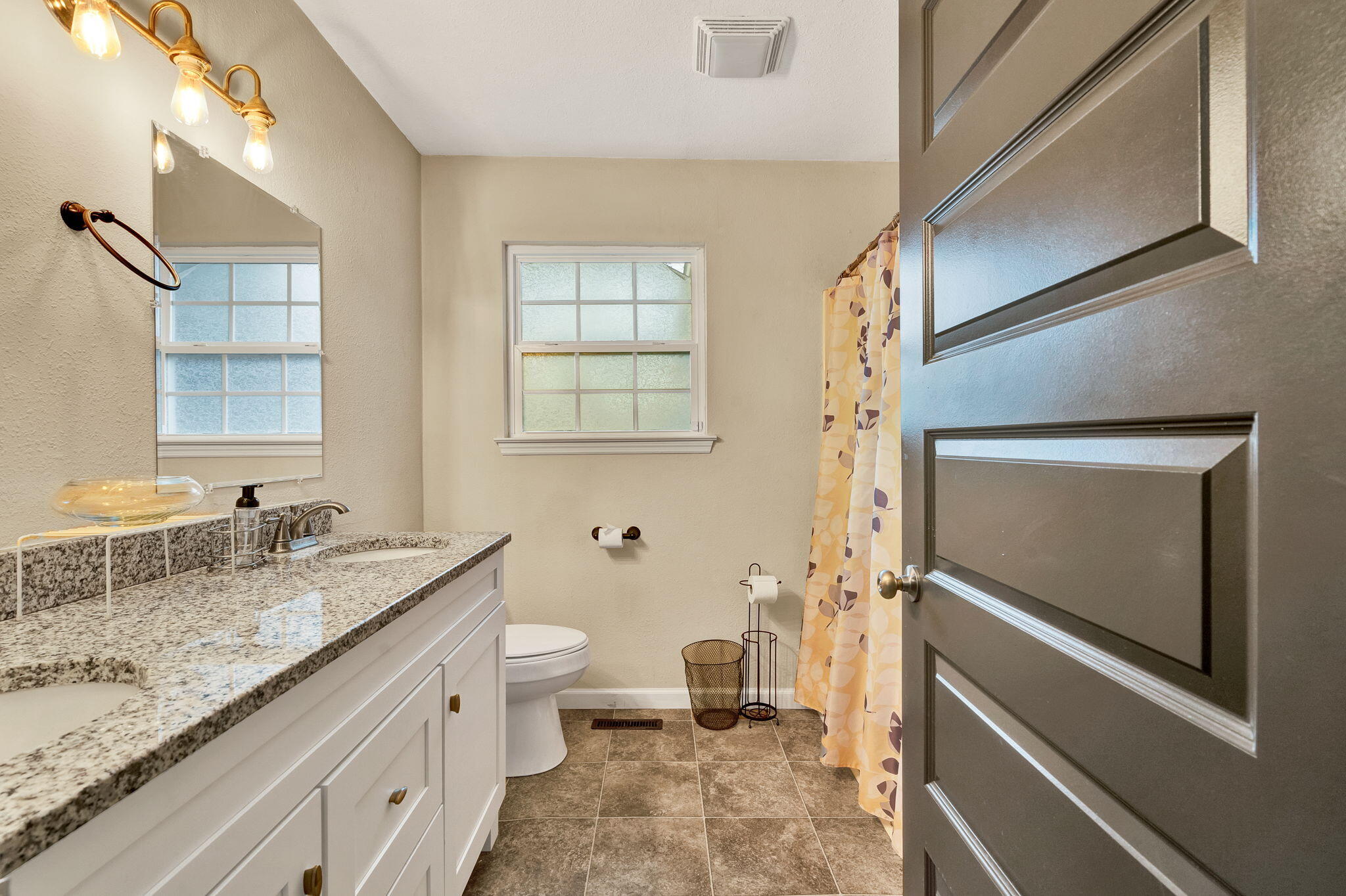 2025 Hawk Street Southeast Cleveland, TN 37323 - Photo 18 of 34 20-web-or-mls-DSC03322