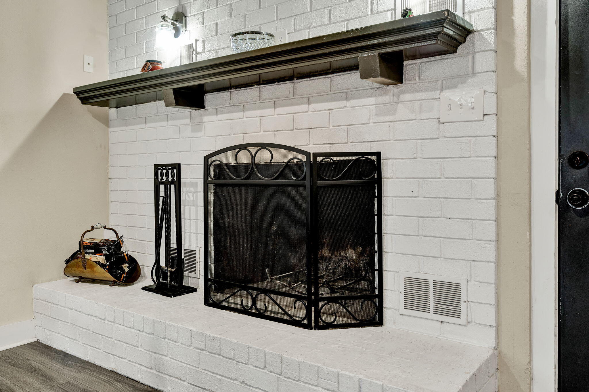 2025 Hawk Street Southeast Cleveland, TN 37323 - Photo 5 of 34 25-web-or-mls-DSC03367
