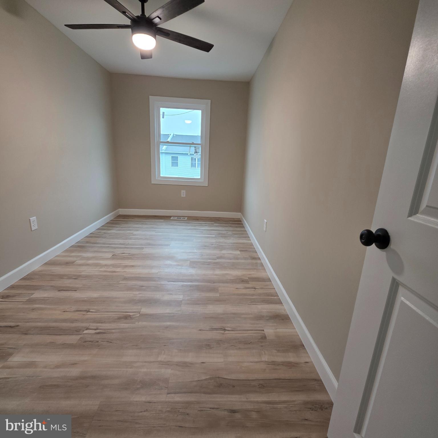 12702 Knights Road Philadelphia, PA 19154 - Photo 8 of 23 Gallery Image 8