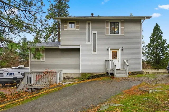 $495,000 | 2211 North Houk Road, Spokane Valley, WA 99216