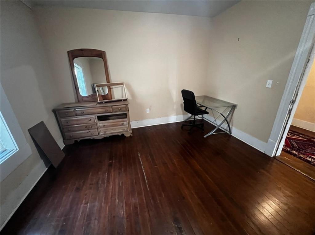 1059 Hampton Street Northwest Atlanta, GA 30318 - Photo 2 of 23