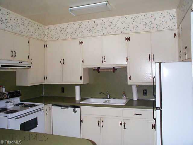 4310 Clodfelter Road Lexington, NC 27295 - Photo 5 of 9 Other. Kitchen