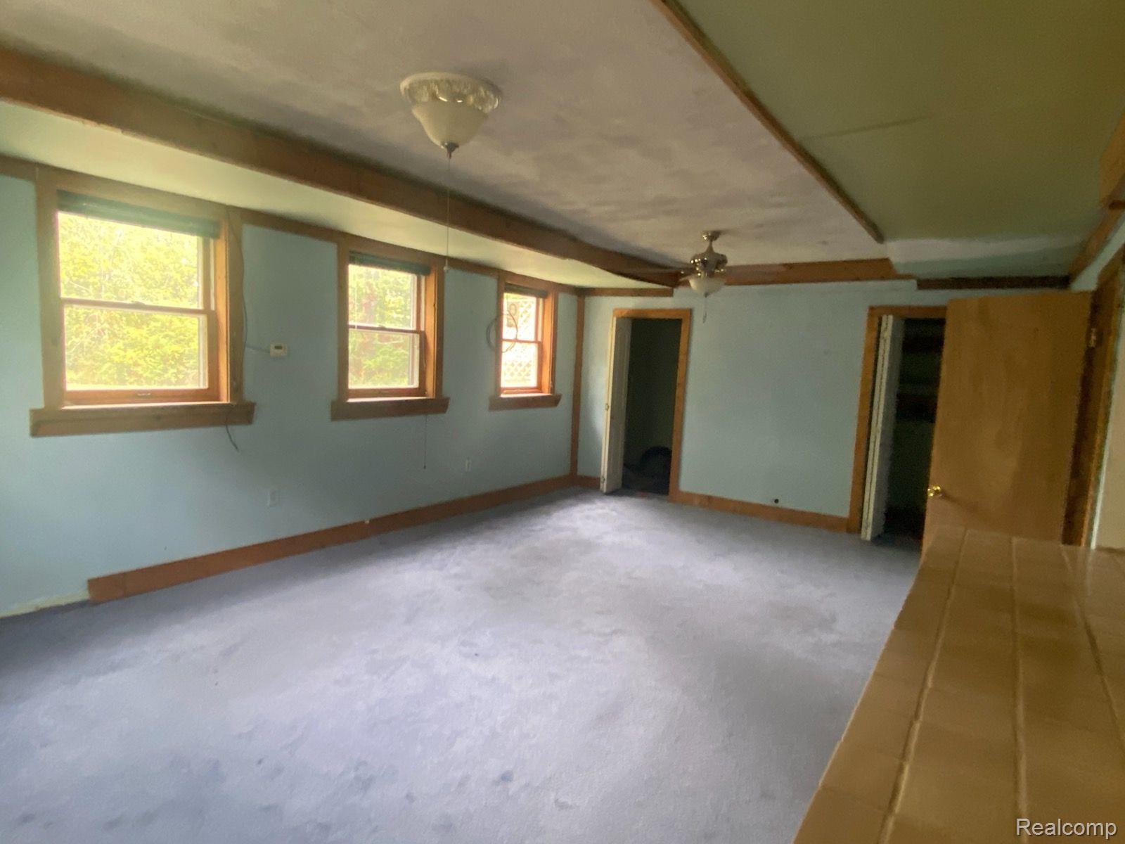 12037 Davison Road Davison, MI 48423 - Photo 22 of 32 Gallery Image 22