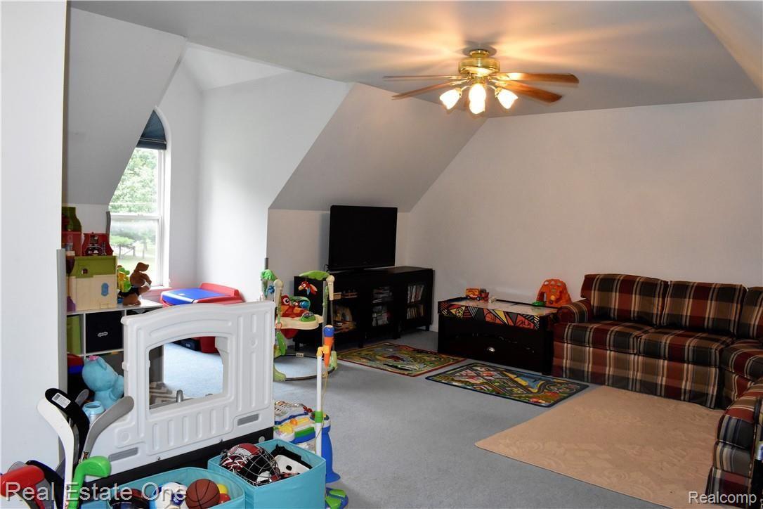19200 Clark Road Belleville, MI 48111 - Photo 26 of 34 _DSC0410 (2).JPG