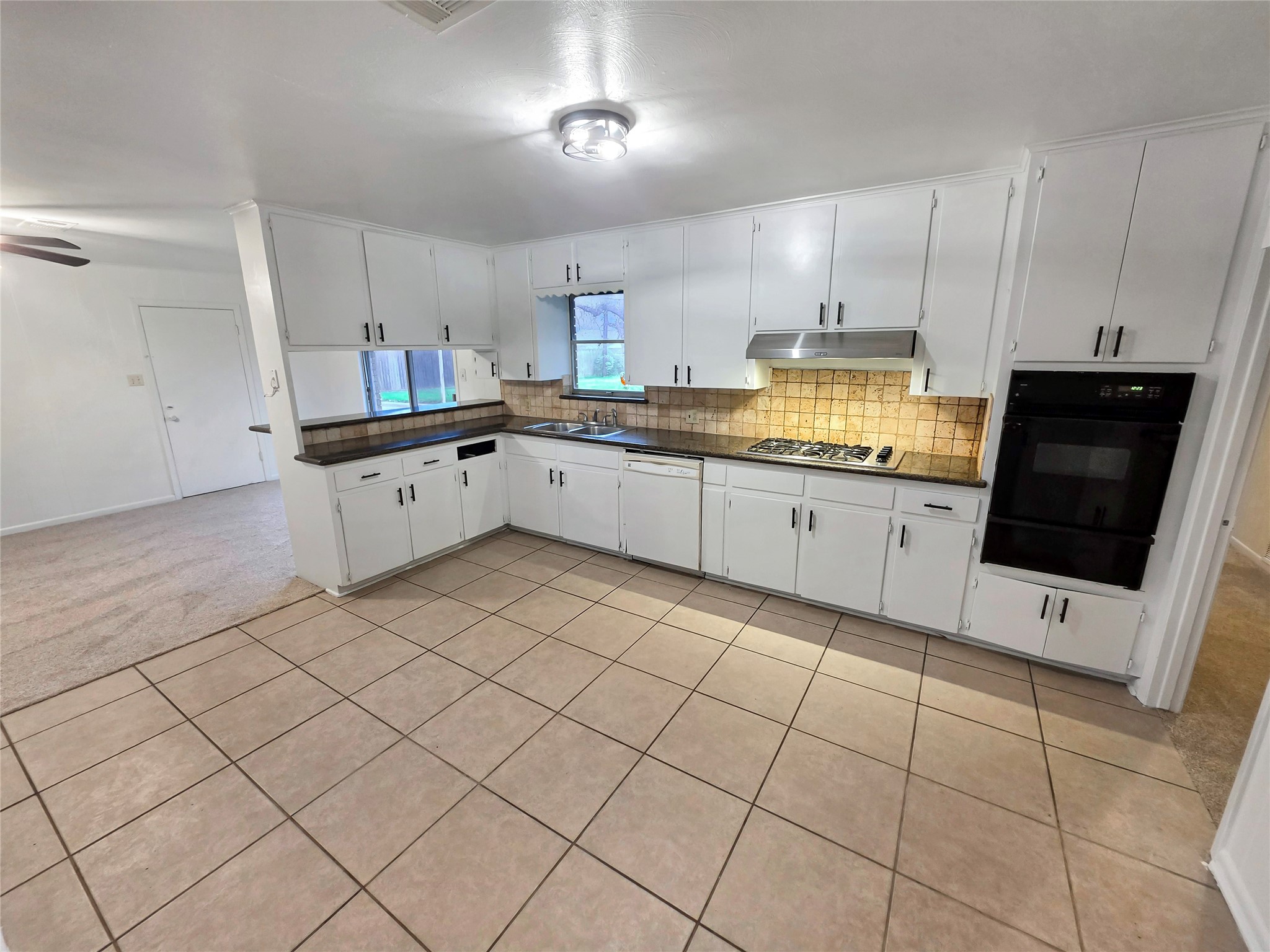 109 Poppy Street Lake Jackson, TX 77566 - Photo 8 of 25